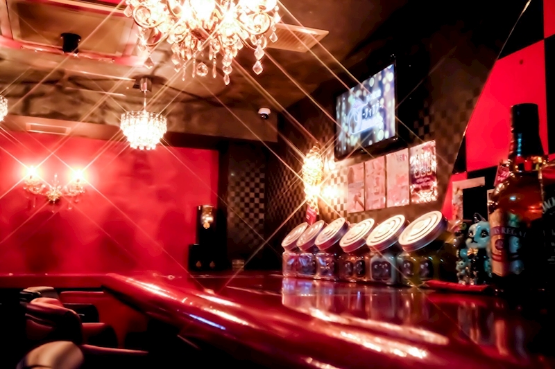 池袋ガールズバー ティアラ [東京 夜遊びマップ]